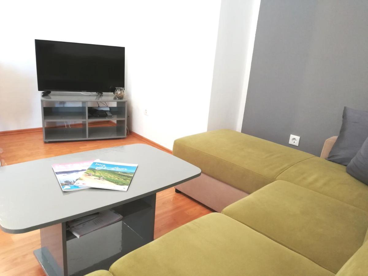 Apartment Toncic Benazici Exteriör bild